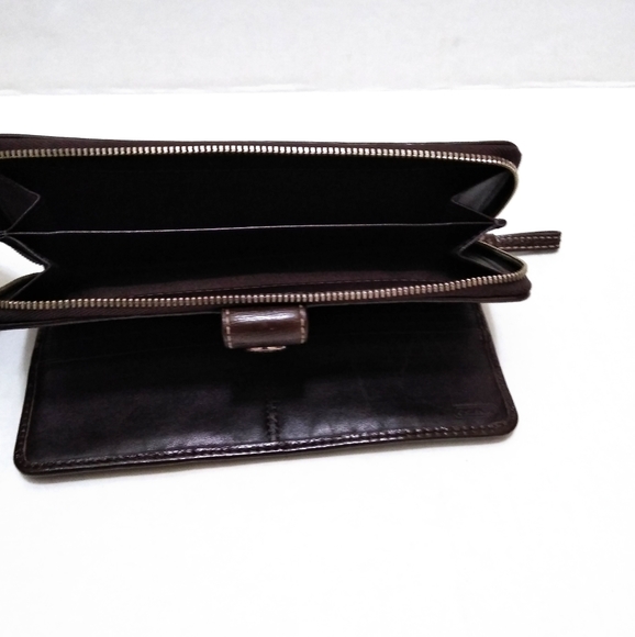 Coach Accordion Zip Wallet - Picture 4 of 5